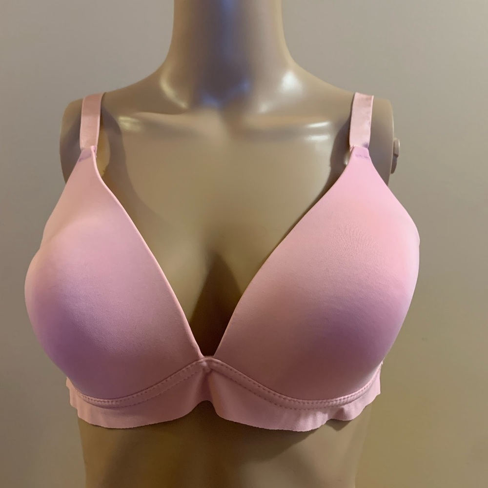 YMI intimates, pink, EUC, 40D, wire free
